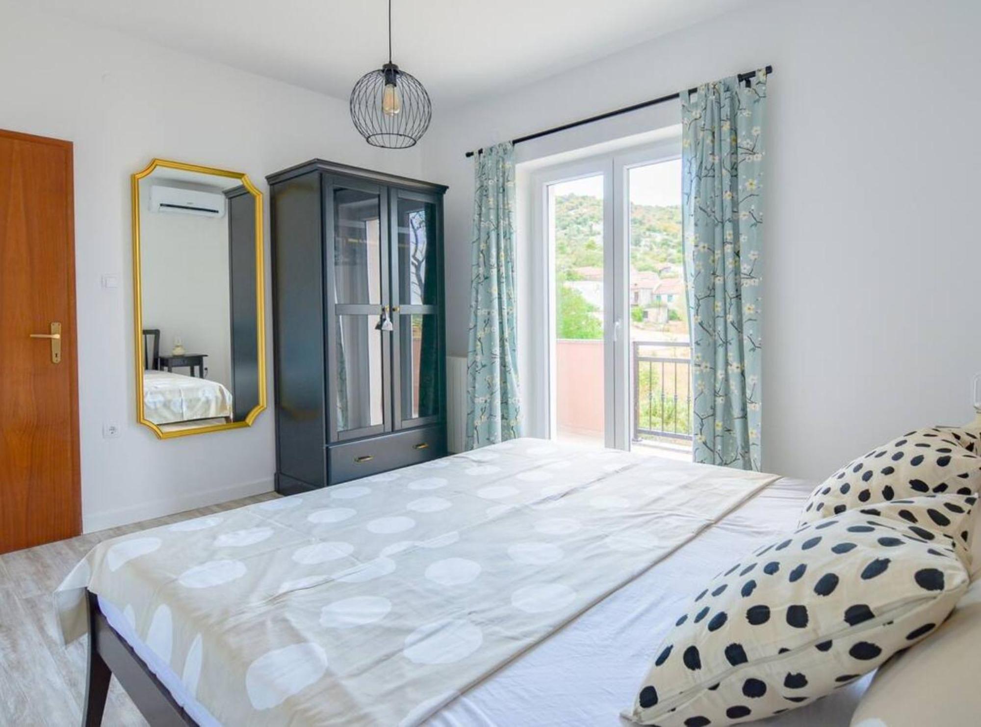 Apartment Villa Troskot Pirovac Exteriör bild